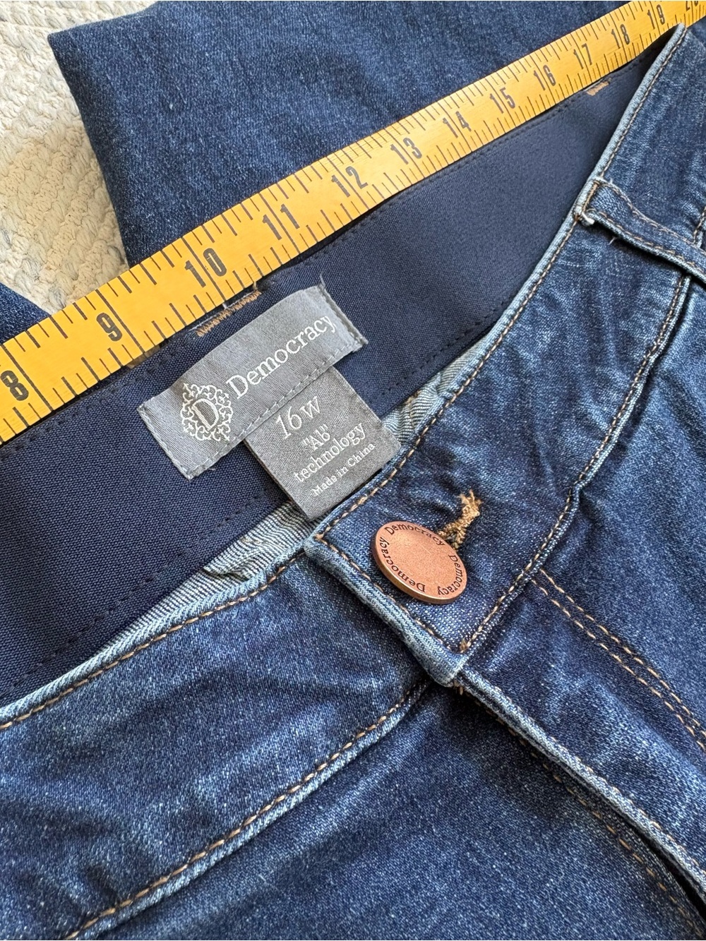 Democracy Jeans - Picture 8 of 10